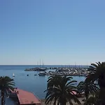 Riviera 3*
