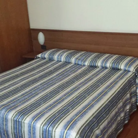 Отель Riviera 3*