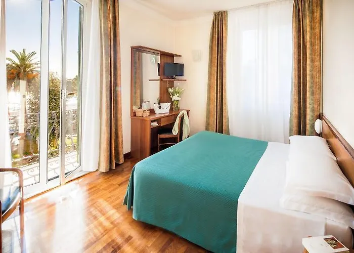 Riviera Отель 3*