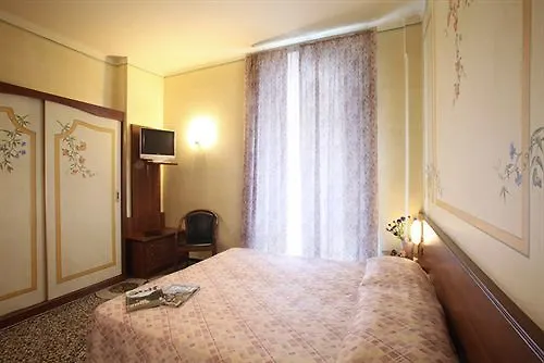 Riviera Отель Рапалло